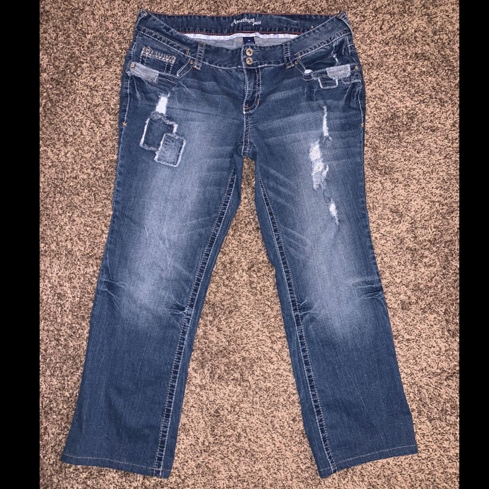NWOT - Amethyst Jeans